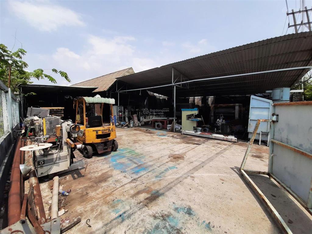 Dt 1905m2, ngang 20m 18 triệu/m2 đang cho thuê 50 triệu/tháng đang là xưởng sản xuất đồ gỗ