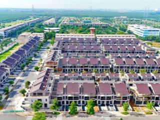 Nhà phố lk giá gốc 4 tỷ4 bán chênh 2.5 tỷ đã nhận bàn giao nhà hướng đông đã tt hết 95%