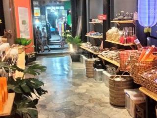 Nhà cổ mt lê lợi trái tim di sản 110m2 cần bán( cho thuê 180tr/ tháng)