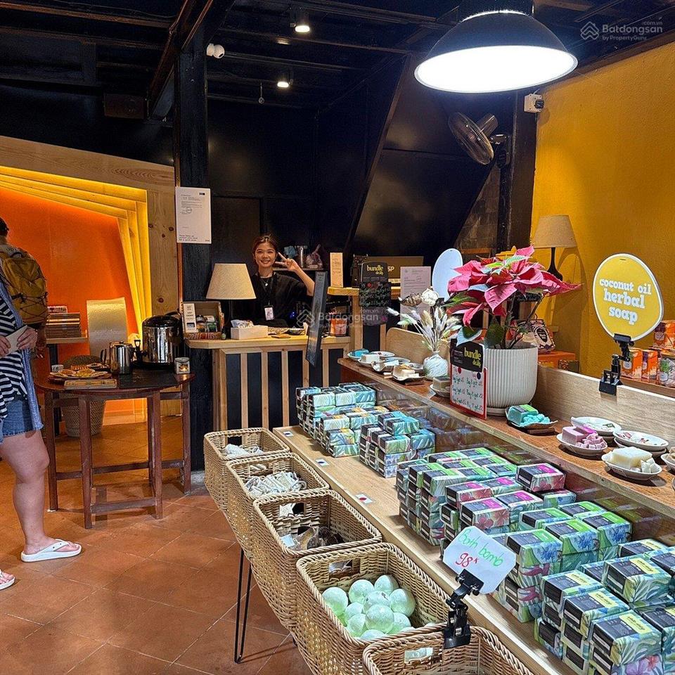 Nhà cổ mt lê lợi trái tim di sản 110m2 cần bán( cho thuê 180tr/ tháng)