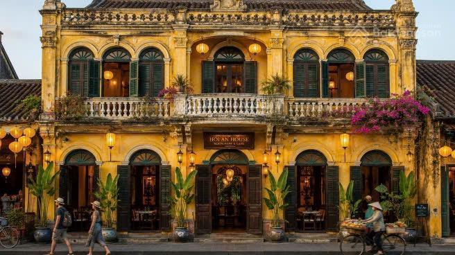 Di sản  sở hữu biệt thự cổ pháp ngay trái tim phố cổ hội an giá bán 165 tỷ dt cho thuê 300tr/tháng