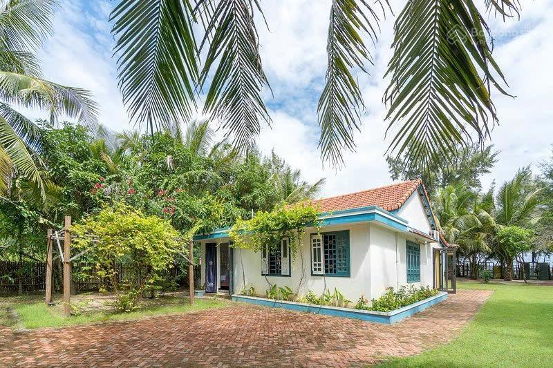 Bán nhà view biển an bàng sân vườn rộng diện tích 170m² ngang 10m view biển trực diện