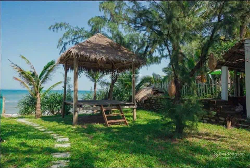 Bán nhà view biển an bàng sân vườn rộng diện tích 170m² ngang 10m view biển trực diện