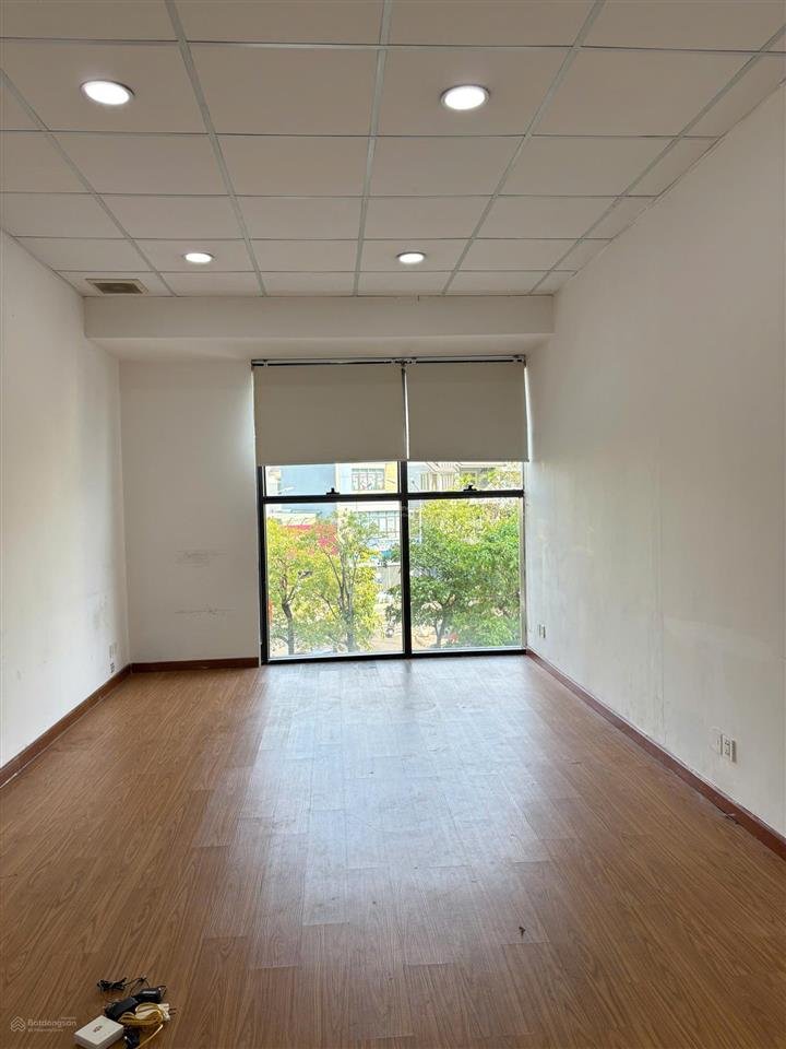 Cho thuê văn phòng giá tốt tại the sun avenue  an phú  quận 2 chỉ 10 triệu/tháng