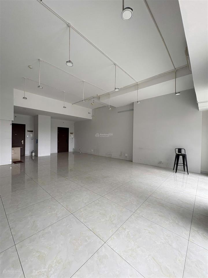 Cho thuê văn phòng diện tích lớn có ban công riêng  the sun avenue  an phú  quận 2