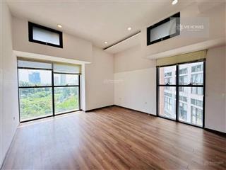 Cho thuê văn phòng tại the sun avenue chỉ 14tr/ tháng, trống sẵn.