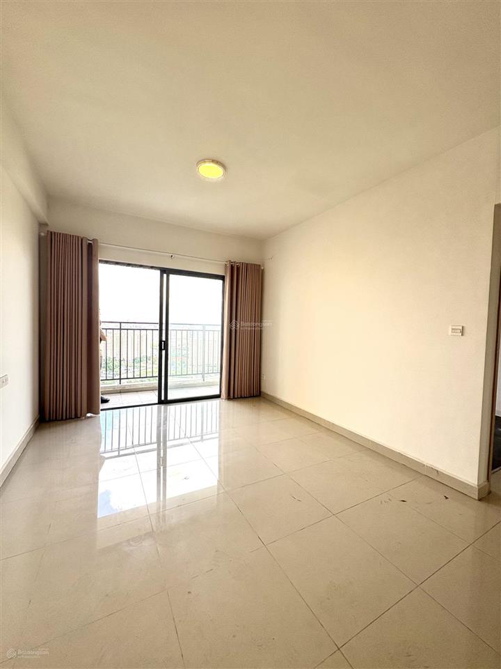 Cho thuê 3pn, ko nội thất the sun avenue, view landmark đẹp chỉ 20tr/tháng