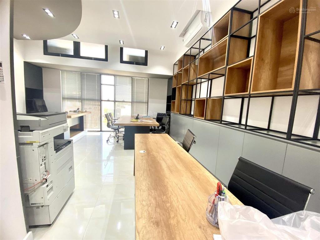 Cho thuê văn phòng đẹp tại the sun avenue  quận 2, đã setup nội thất đẹp, chỉ 16tr/tháng