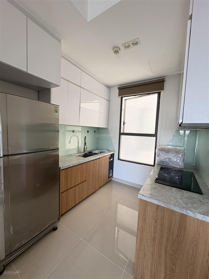 Cho thuê 3pn the sun avenue 96m2, full nội thất đẹp, trống sẵn, chỉ 22 triệu/tháng