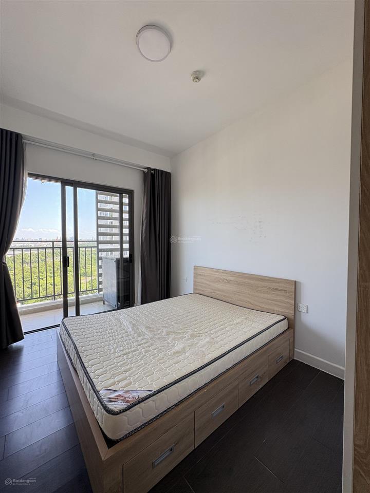 Cho thuê 3pn the sun avenue 96m2, full nội thất đẹp, trống sẵn, chỉ 22 triệu/tháng