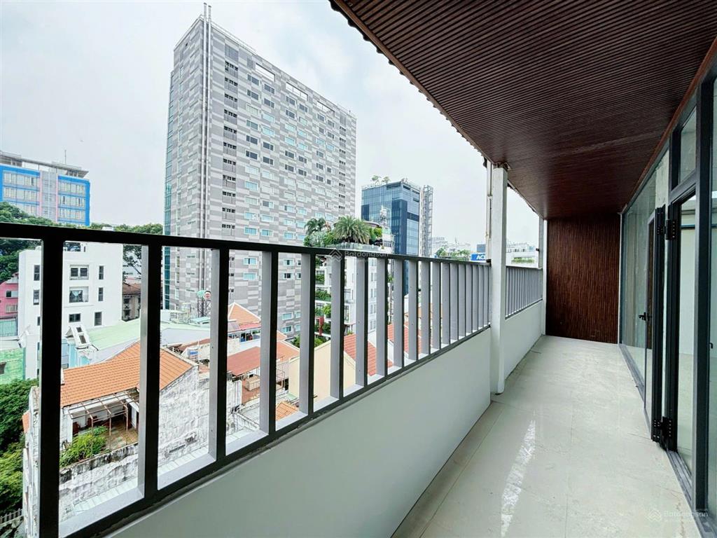 Cho thuê văn phòng hot nhất khu vực chợ võ văn tần, 50m2, chỉ hơn 17 triệu/th