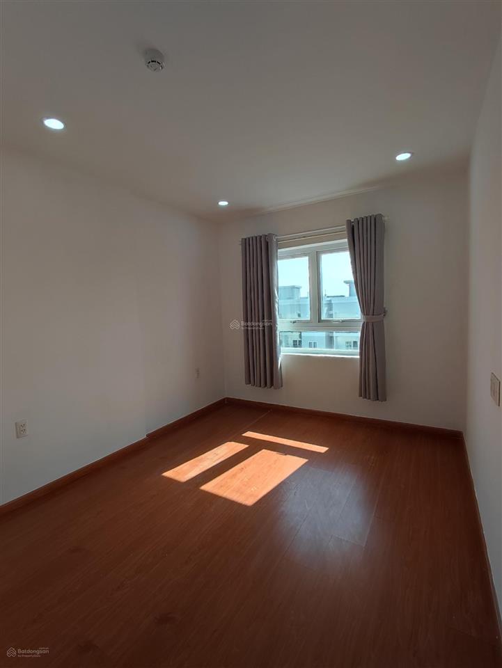 Bán căn hộ phú gia, căn 72m2 view hồ bơi, giá 3 tỷ đã có sổ  vay được tất cả ngân hàng