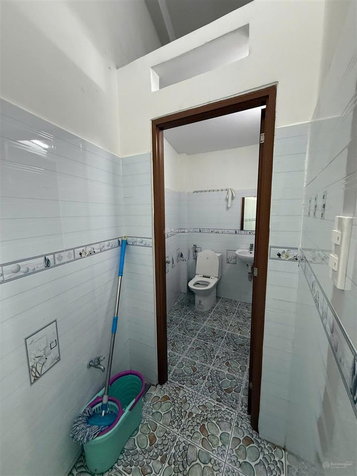 Chính chủ cho thuê nhà nguyên căn mt đường số 21, 4x16m, giá 11 tr/ tháng. nhà 1 trệt 2 lầu