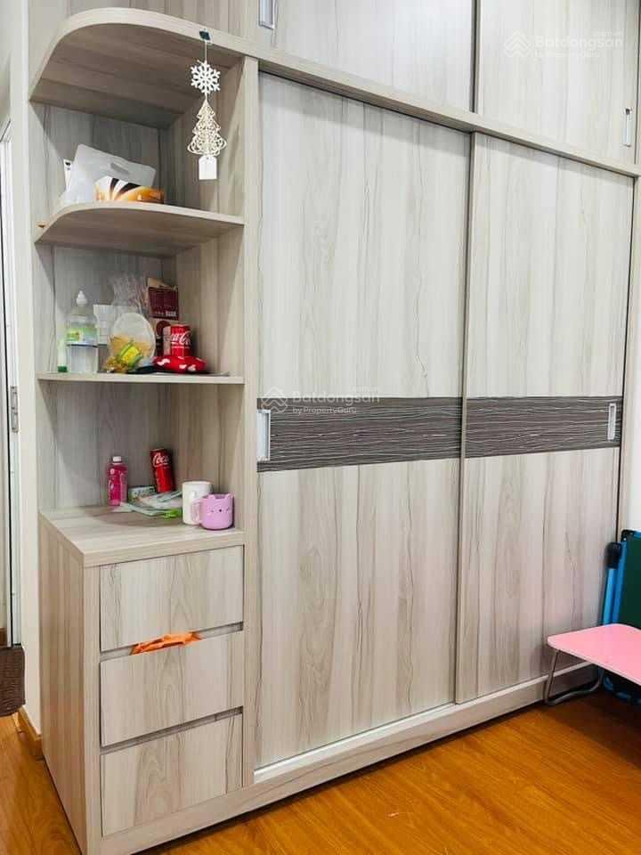 Bán căn kế góc cực mát  view sông  75m2, 2pn, 2wc giá 2.8 tỷ có nội thất  sổ hồng sẵn