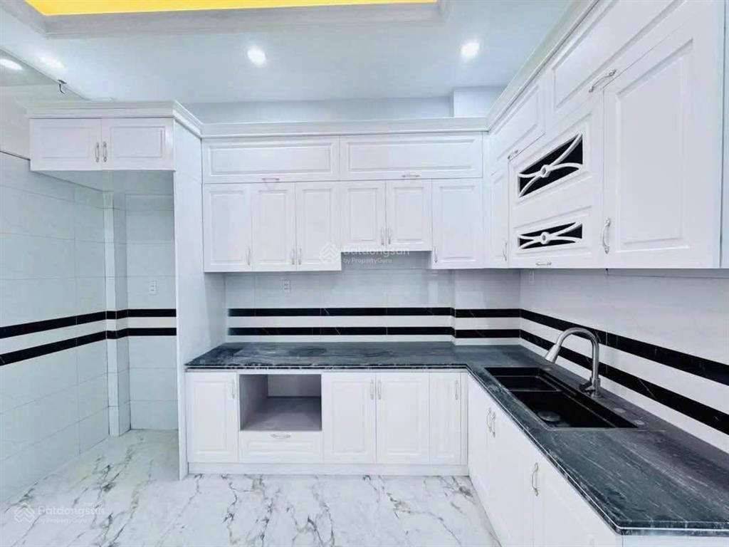 Khu nhà 3 tầng đẹp gần chợ cam lộ hùng vương  hồng bàng chỉ 2,5 tỷ
