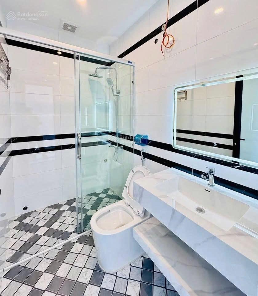 Khu nhà 3 tầng đẹp gần chợ cam lộ hùng vương  hồng bàng chỉ 2,5 tỷ