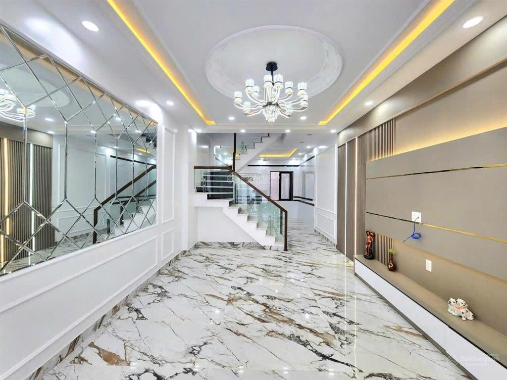 Khu nhà 3 tầng đẹp gần chợ cam lộ hùng vương  hồng bàng chỉ 2,5 tỷ