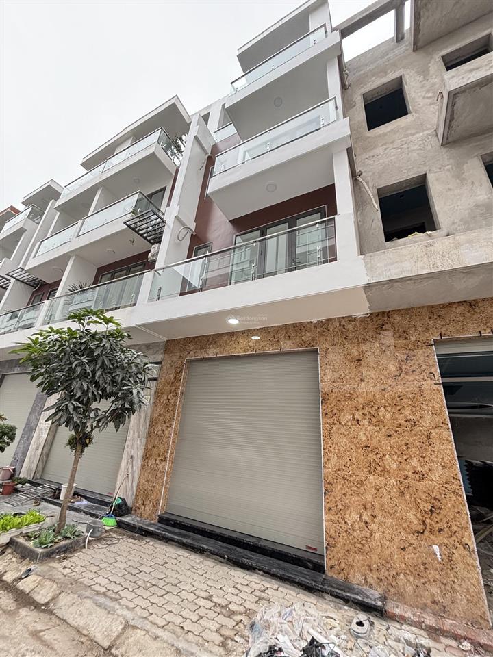 4 tầng đẹp đường 3 ô tô  hùng vương  hồng bàng