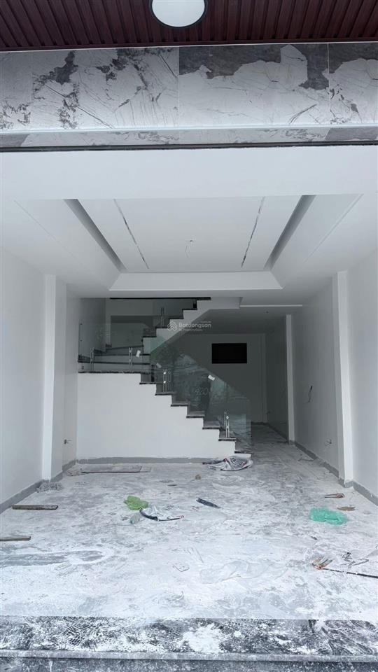 Nhà đẹp độc lập 4 tầng ngõ 7m ô tô để cửa  gần hoàng huy an đồng, cách đường máng nước 50m