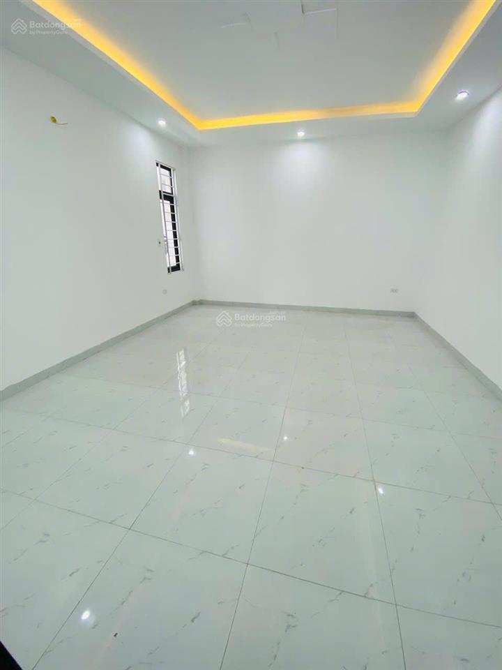 Bán nhà 3 tầng trang quan, cạnh pg an đồng  ngõ ô tô