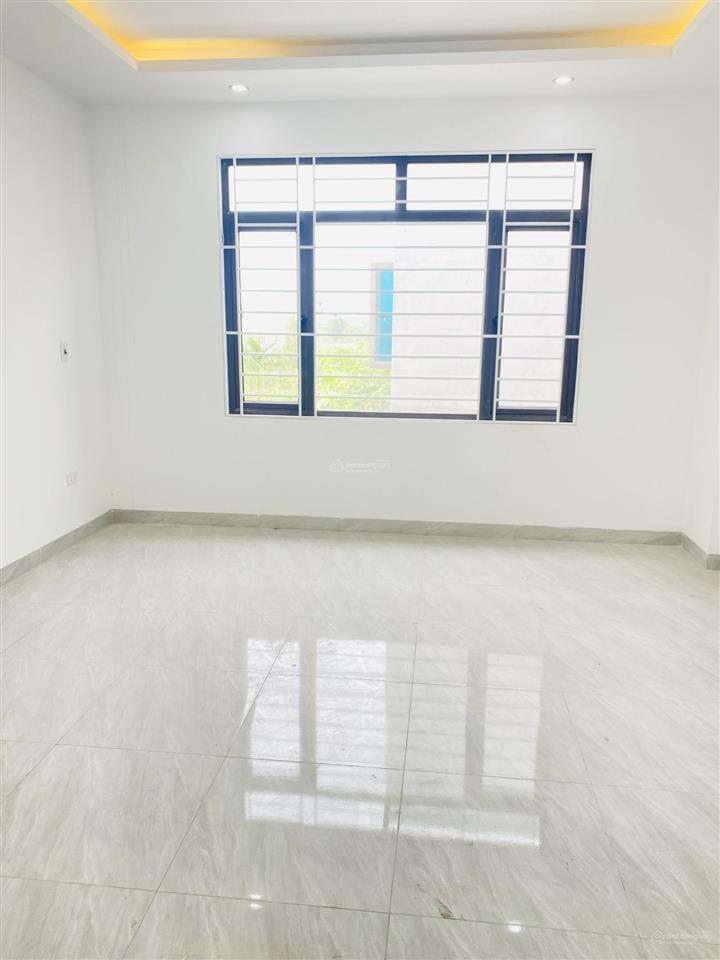 Bán nhà 3 tầng trang quan, cạnh pg an đồng  ngõ ô tô