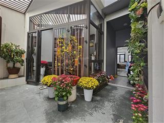 Cho thuê nhà riêng tại hẻm 148 phan văn hớn, 12 triệu, 200m2, 3pn, 2wc, hướng nam