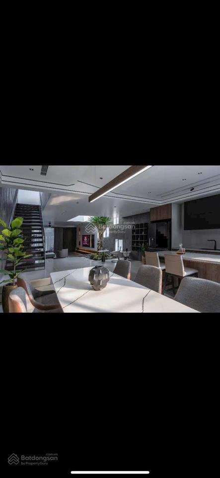 1/ đường lạc long quân quận 11 , hẻm thông 10m , dt  11m * 20m ( nở hậu đều 13m ) chỉ 31 tỷ