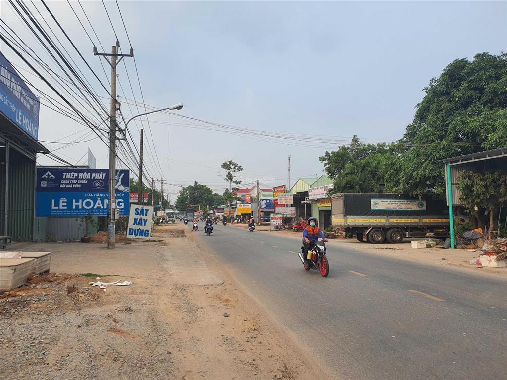 Bán mặt tiền kinh doanh đt 742, phú chánh, 5x50m thổ cư 100m2, vị trí đẹp giá tốt nhất con đường