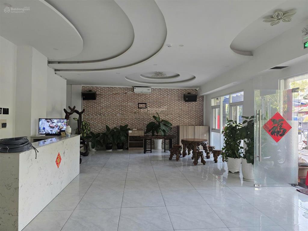 Bán nhà 4 tầng mặt tiền đồng khởi trung tâm tp mới, bình dương. 115m2 đã hoàn công giá tốt 10,8 tỷ