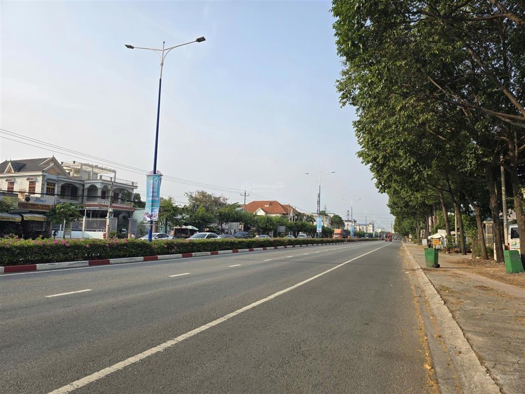 Cần bán 3 lô đường huỳnh văn lũy (tạo lực 7) mỗi lô 5x30m vị trí đẹp nhất giá tốt nhất 6 tỷ một lô