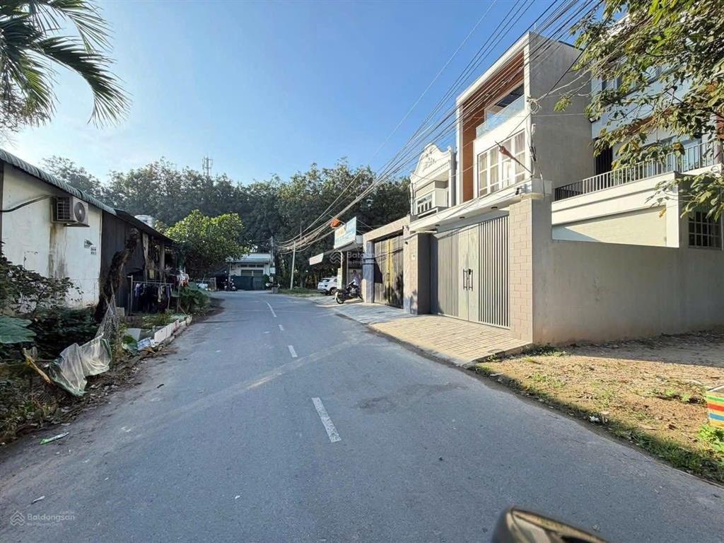 Đất đường dx27 phú mỹ, 5x30 thổ cư 60m đường nhựa 6m thông ra dx02 xung quanh toàn nhà lầu to đẹp