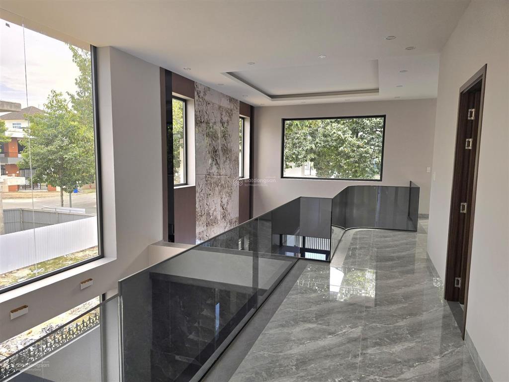 Biệt thự 2 tầng mái nhật kdc hiệp thành 3, diện tích 11,3x30m đã hoàn công đầy đủ nội thất giá tốt