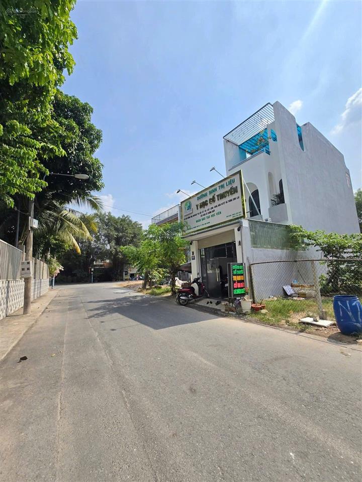 Bán lô góc đẹp dx55 phú mỹ 8x30m tc 159.3m2. vị trí đẹp đường nhựa 6m thông thoáng giá tốt nhất khu