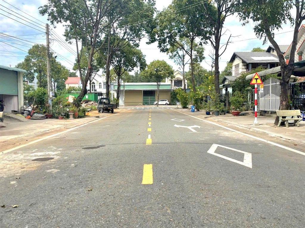 Hàng hiếm đất đường db7b khu đô thị mới phú tân, 5x30 thổ cư 100% giá cực tốt chỉ 3,5 tỷ chốt