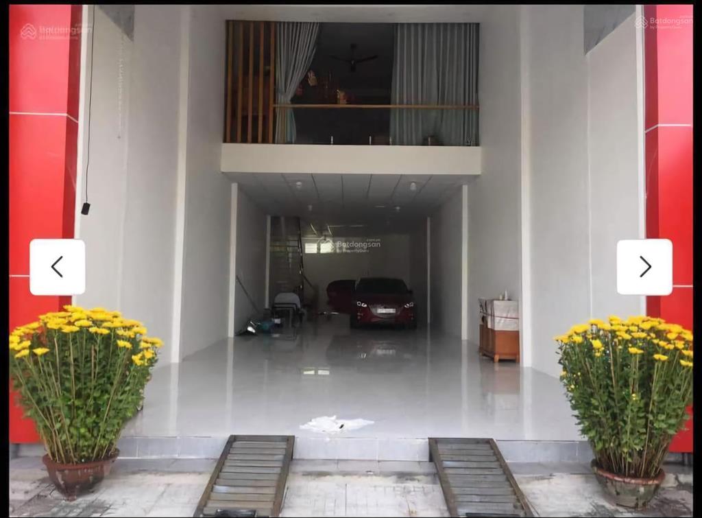Bán gấp nhà 1 trệt 1 lầu 134.2m2 mặt tiền phạm ngọc thạch vị trí đẹp nhất con đường giá chỉ 10,5 tỷ
