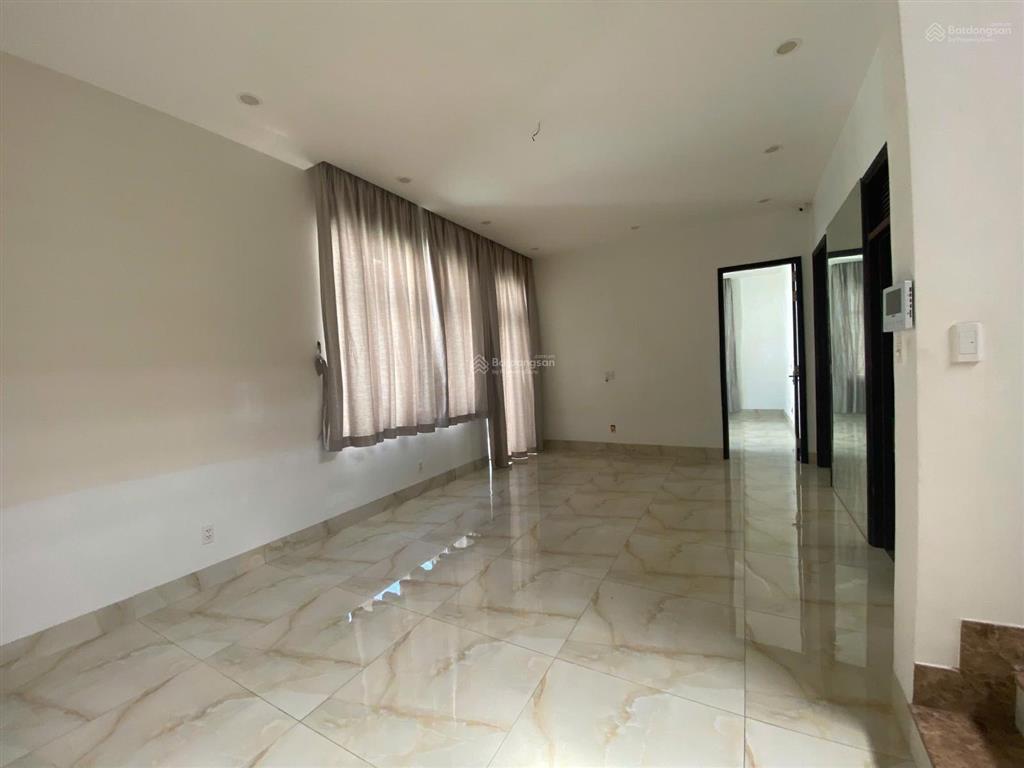 Bán gấp biệt thự 4 tầng kdc chánh nghĩa 10x20 đã hoàn công đẹp mê giá cực tốt cho khách thiện chí