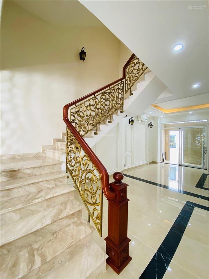 Biệt thự 3 tầng tân cổ điển kdc phú hòa 1, 6x20 đã hoàn công sát công viên cực kì đẹp giá tốt 12 tỷ