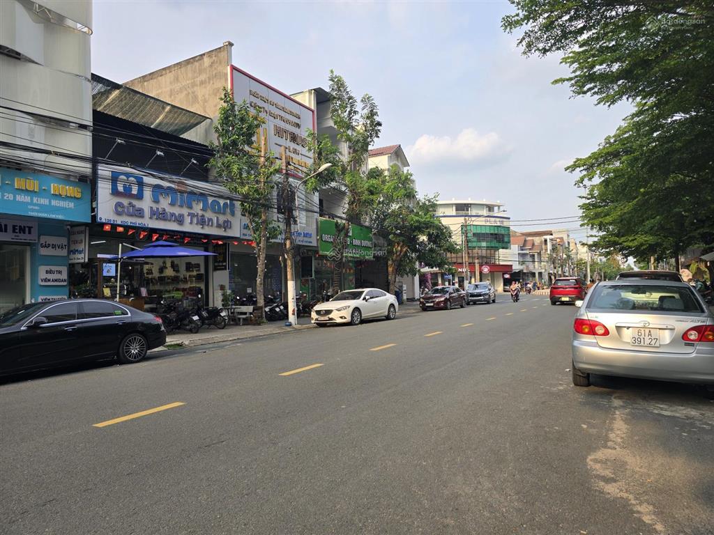 Mặt tiền d1 khu dân cư phú hòa 1 diện tích 6x30m thổ cư 135,8m2 vị trí đẹp giá tốt chỉ 13,5 tỷ