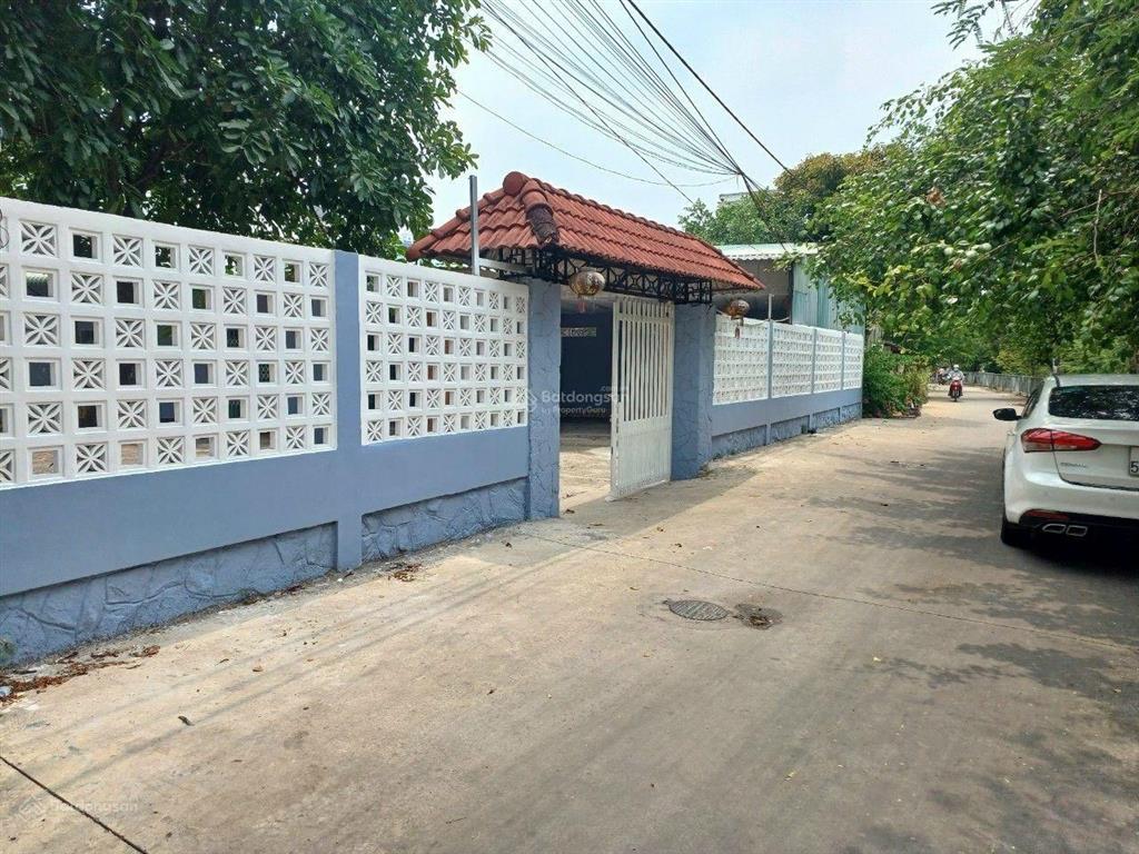Siêu phẩm xây biệt thự sân vườn chánh nghĩa, thủ dầu một. diện tích 20,5x37m đường ôtô né nhau luôn