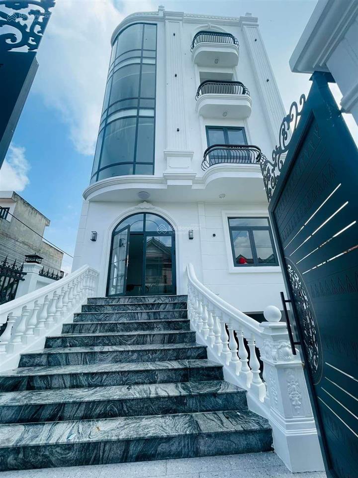 Bán tòa nhà văn phòng 5 tầng tại phú lợi tp hcm căn góc 2 mặt tiền thoáng rộng 207m2 giá cực tốt