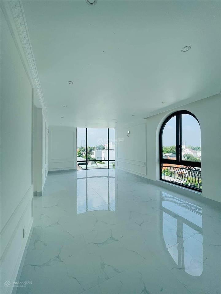 Bán tòa nhà văn phòng 5 tầng tại phú lợi tp hcm căn góc 2 mặt tiền thoáng rộng 207m2 giá cực tốt
