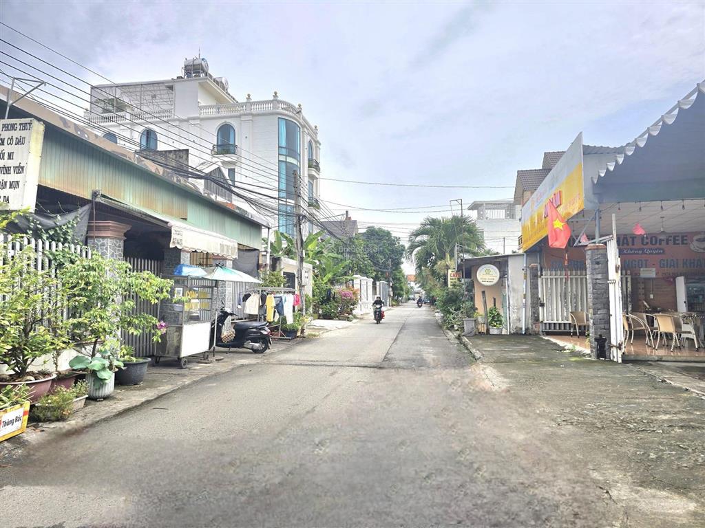 Bán tòa nhà văn phòng 5 tầng tại phú lợi tp hcm căn góc 2 mặt tiền thoáng rộng 207m2 giá cực tốt