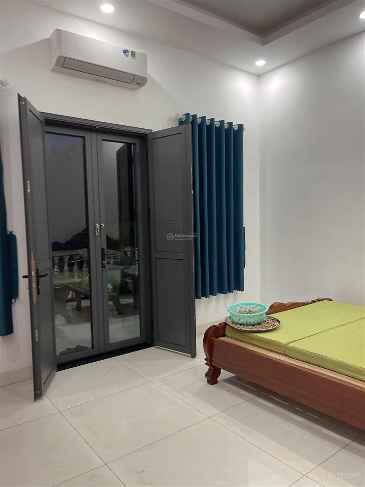 Biệt thự mái nhật phường phú mỹ 186m2 ngang tận 7m cực kì đẹp, sân đậu 2 ô tô luôn giá tốt 9 tỷ xx