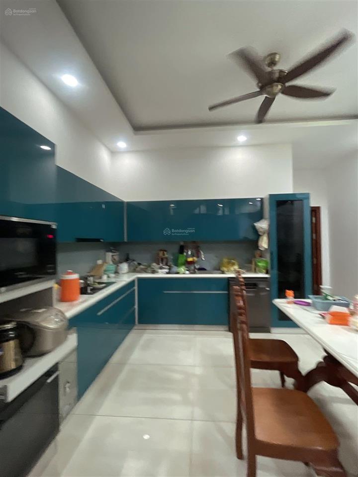 Biệt thự mái nhật phường phú mỹ 186m2 ngang tận 7m cực kì đẹp, sân đậu 2 ô tô luôn giá tốt 9 tỷ xx