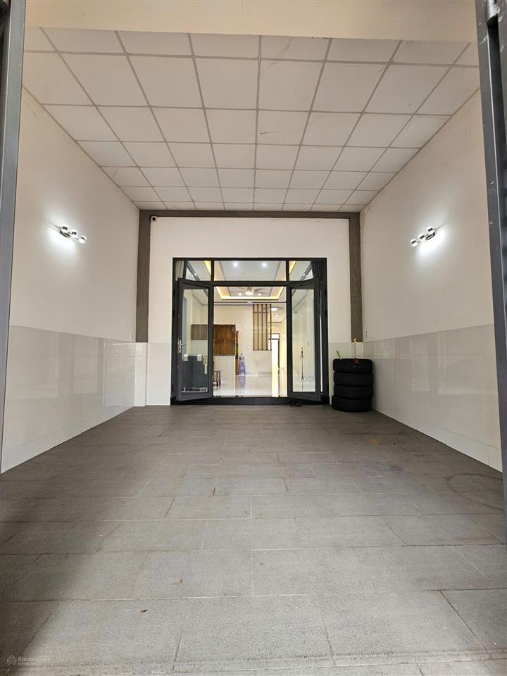 Bán nhà kdc hiệp thành 3 diện tích 100m2, nhà mới keng có nội thất gỗ sân ô tô luôn giá chỉ 4,3 tỷ