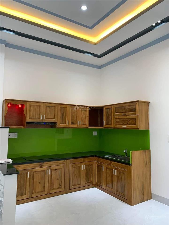 Bán nhà kdc hiệp thành 3 diện tích 100m2, nhà mới keng có nội thất gỗ sân ô tô luôn giá chỉ 4,3 tỷ