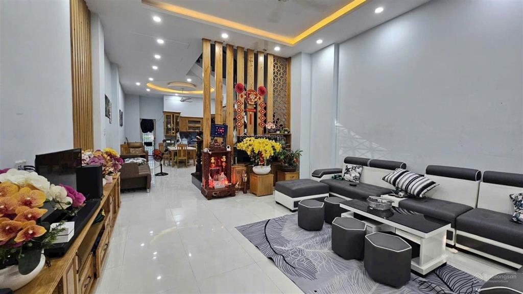 Nhà 1 trệt 2 lầu kdc hiệp thành 3, 5x20m có 3 pn, 4 wc sân ô tô thoải mái giá ngộp bán gấp hơn 6 tỷ