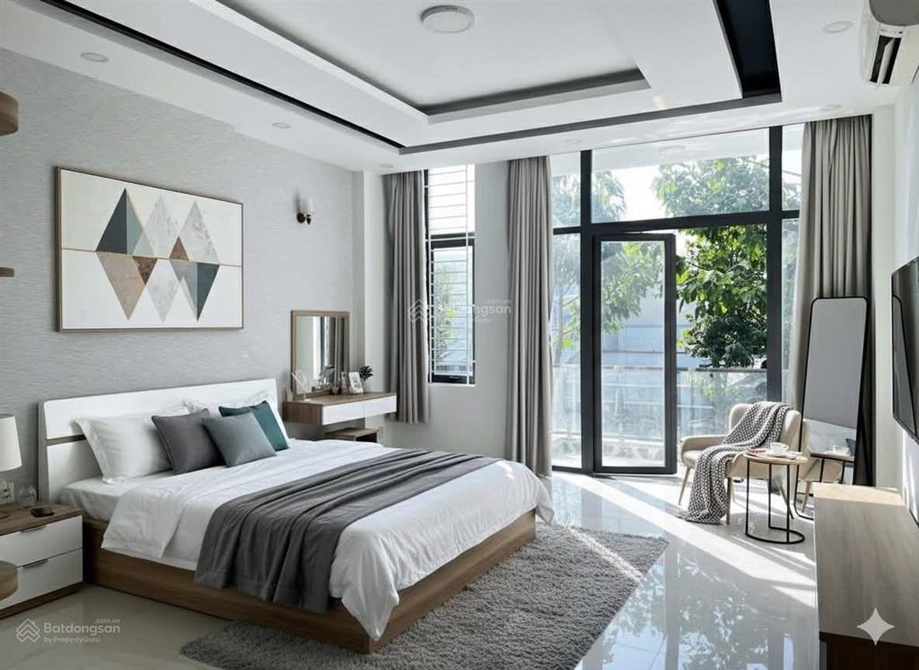 Nhà 1 trệt 2 lầu kdc hiệp thành 3, 5x20m có 3 pn, 4 wc sân ô tô thoải mái giá ngộp bán gấp hơn 6 tỷ