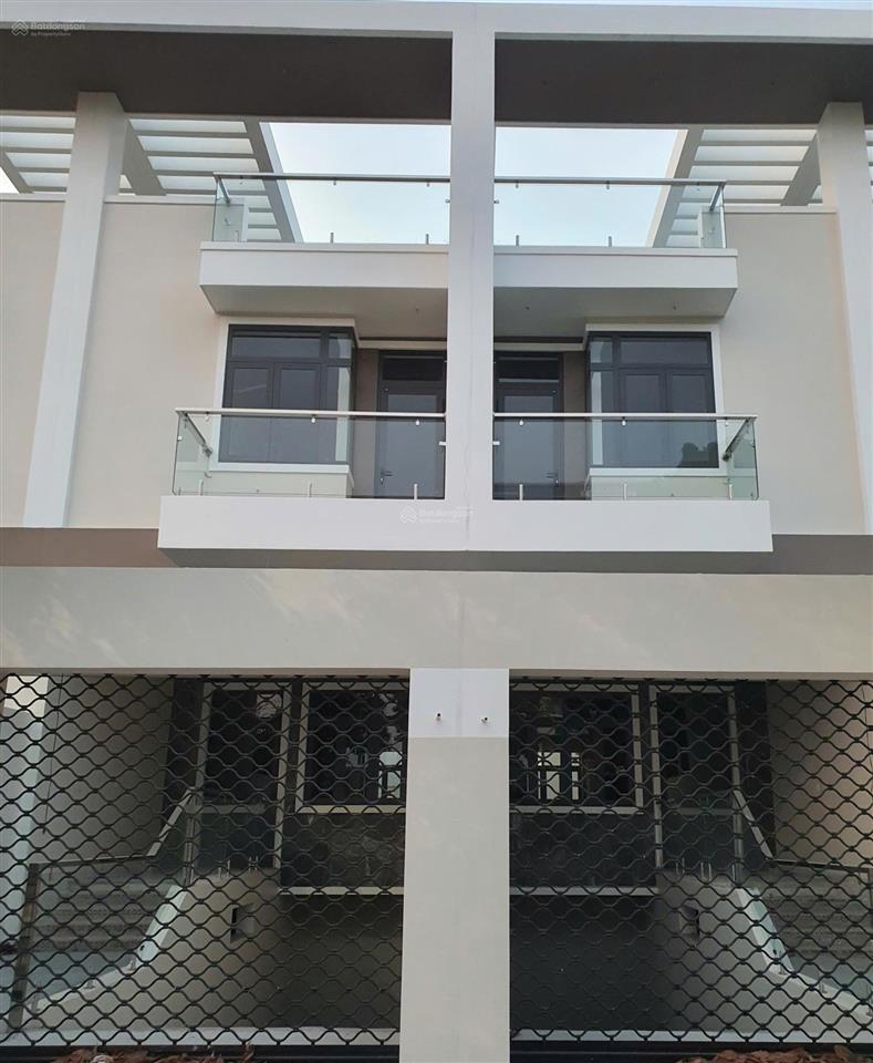 Bán nhà mặt tiền hoàng hoa thám kdc hiệp thành 3, 100m2 có 1 tầng hầm và 3 tầng nổi giá ngộp 7,5 tỷ