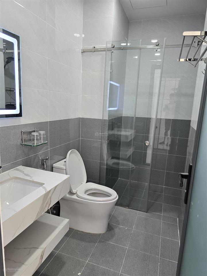 Hàng ngộp nhà 4 tầng mặt tiền đường d1 khu dân cư phúc đạt hoàn thiện đẹp, đã hoàn công giá 7 tỷ